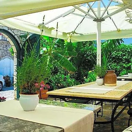 מלון Pom Alacati Boutique Ciftlikkoyu