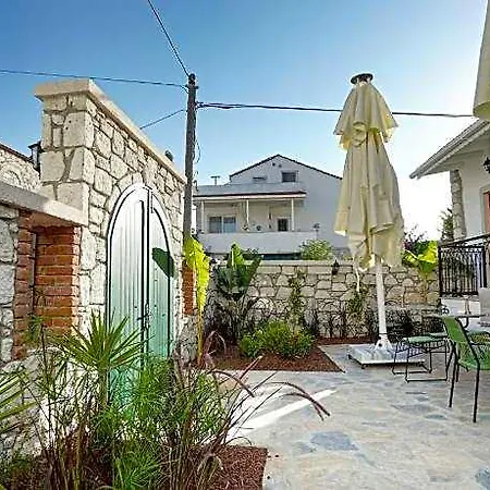 מלון Pom Alacati Boutique Ciftlikkoyu