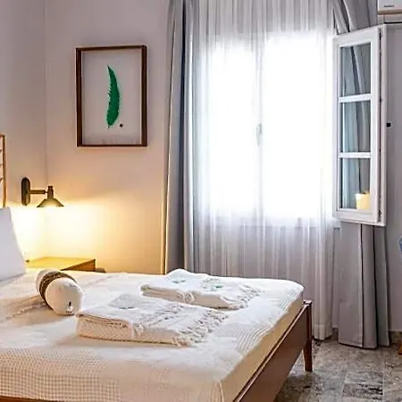 Pom Alacati Boutique Hotell *