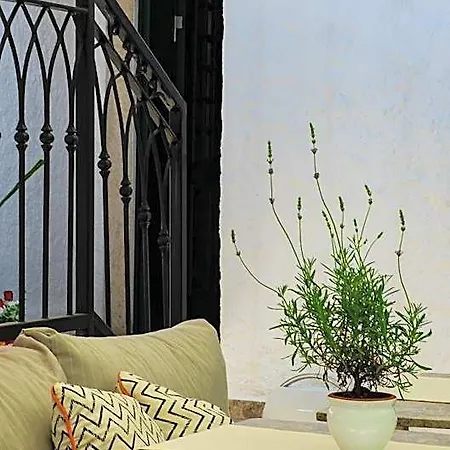Pom Alacati Boutique מלון *